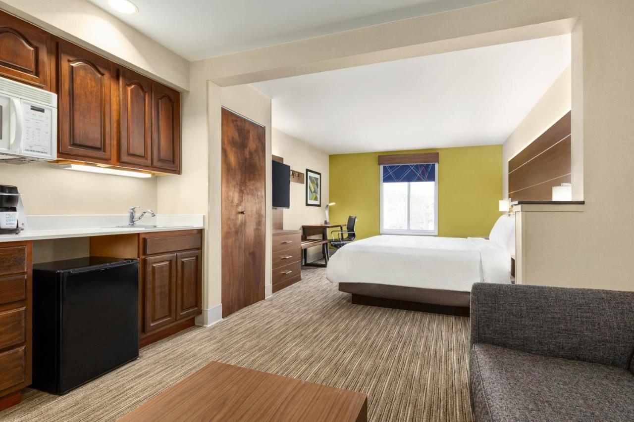 Holiday Inn Express & Suites Philadelphia - Mt Laurel By Ihg Mount Laurel Exterior foto